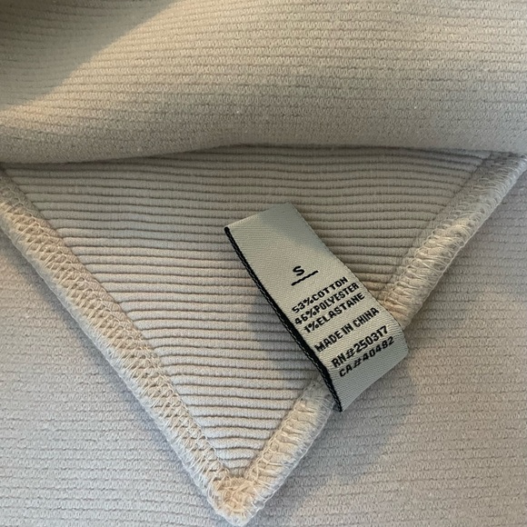 Varley Ribbed Cropped Turtleneck Sweatshirt in Dusty Rose Sz. S - Picture 7 of 7